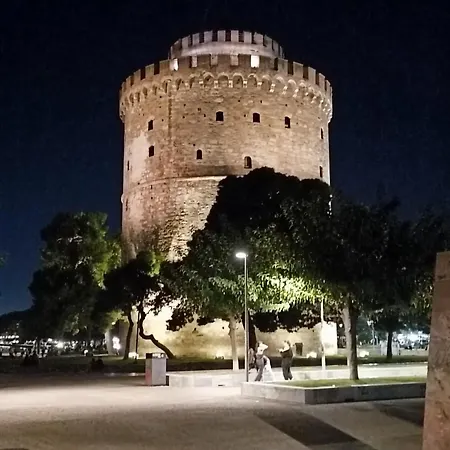 Studio O2 Close To The White Tower Thessaloniki Room photo