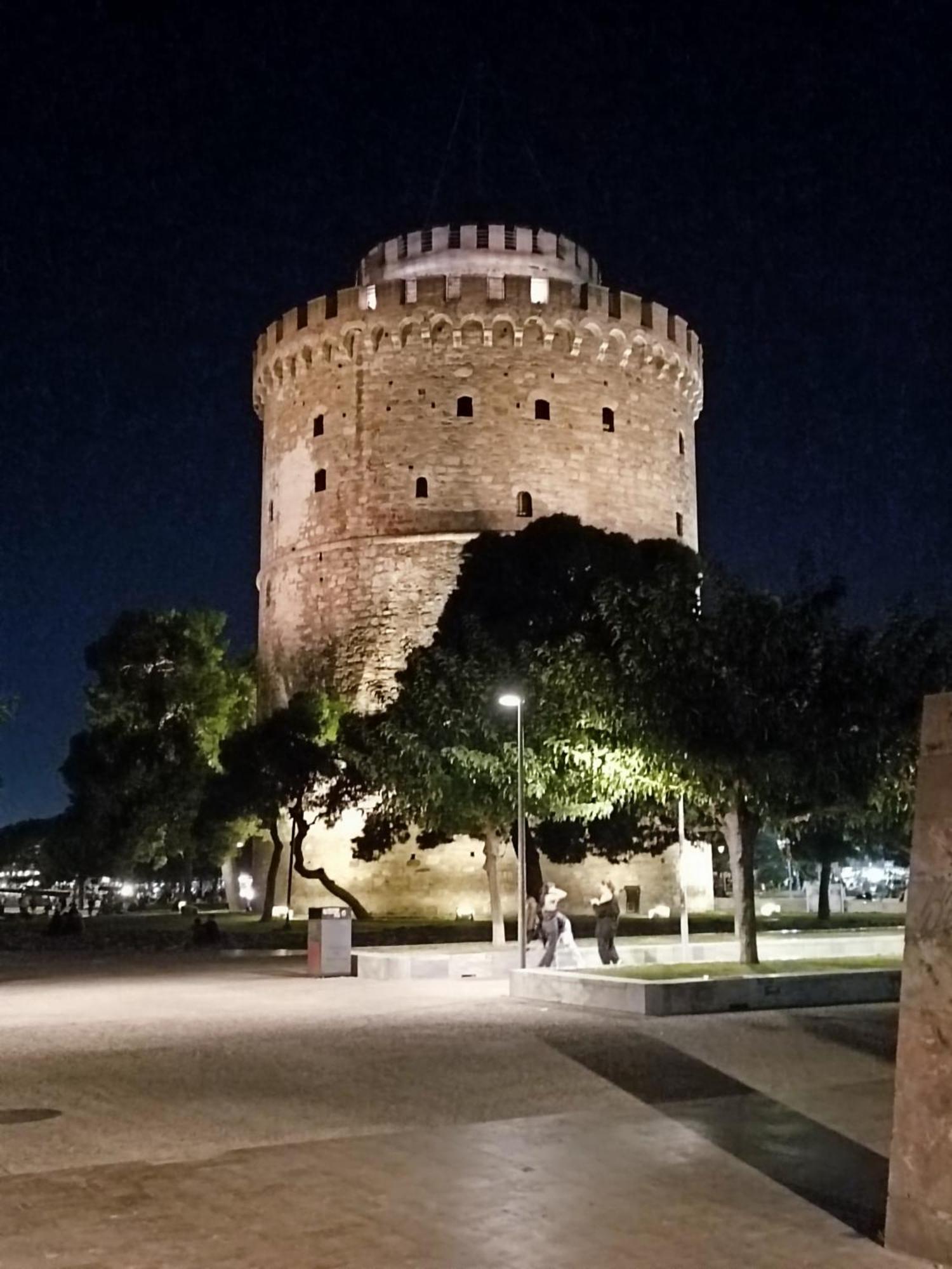 O2 Close To The White Tower Thessaloniki